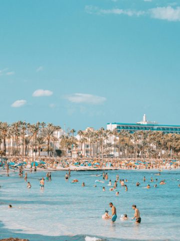 16 Things Europeans Stubbornly Refuse to Change