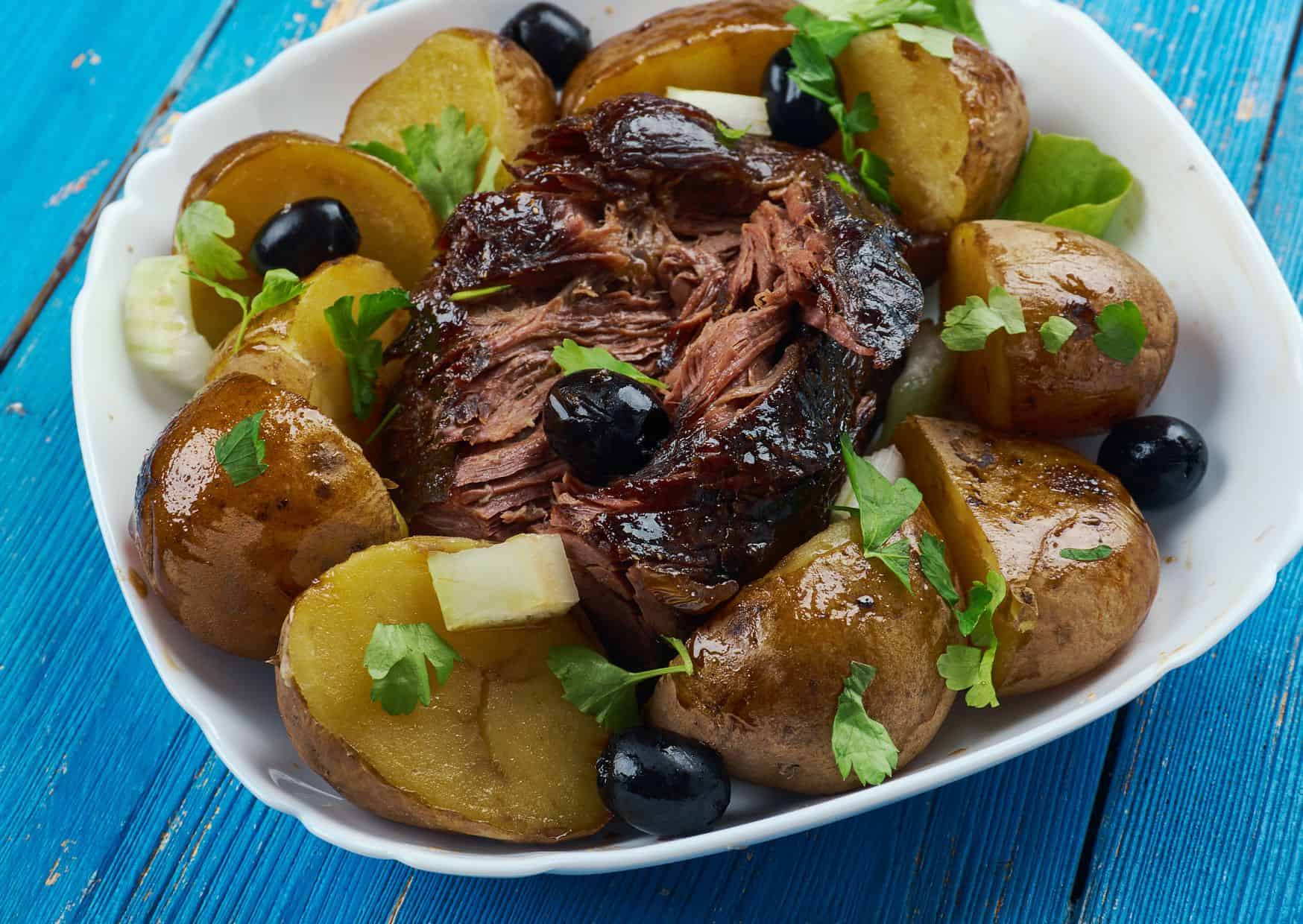 13 Greek Dishes Locals Devour but Tourists Never Discover 6 Kleftiko