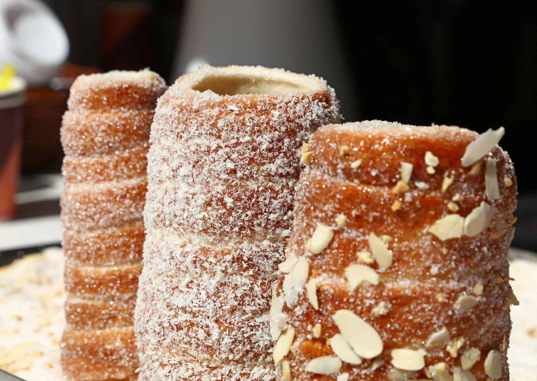 16 Best Food To Try In Christmas Markets 3 Chimney Cake (Kürtőskalács)