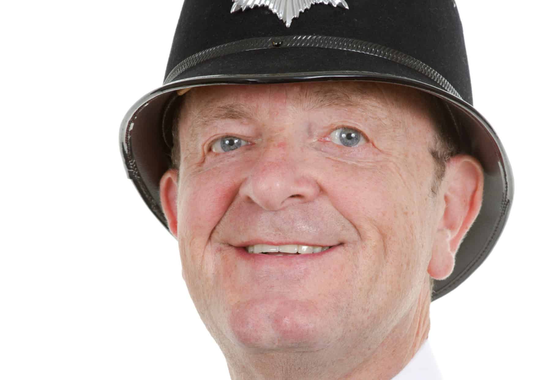 12 British Social Rules That Completely Baffle Americans, 8 British Phrases That Mean the Opposite