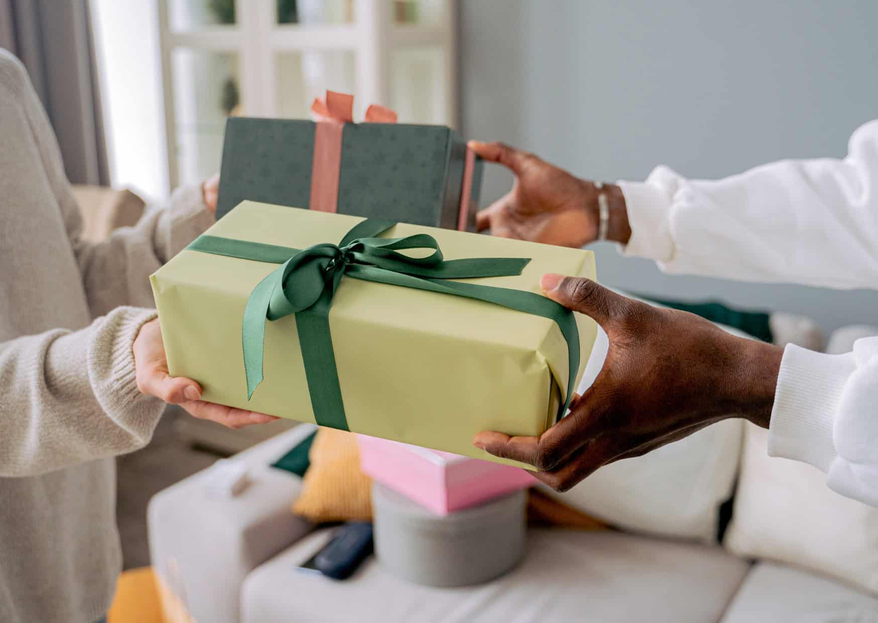 10 Secrets to Understanding European Politeness 2