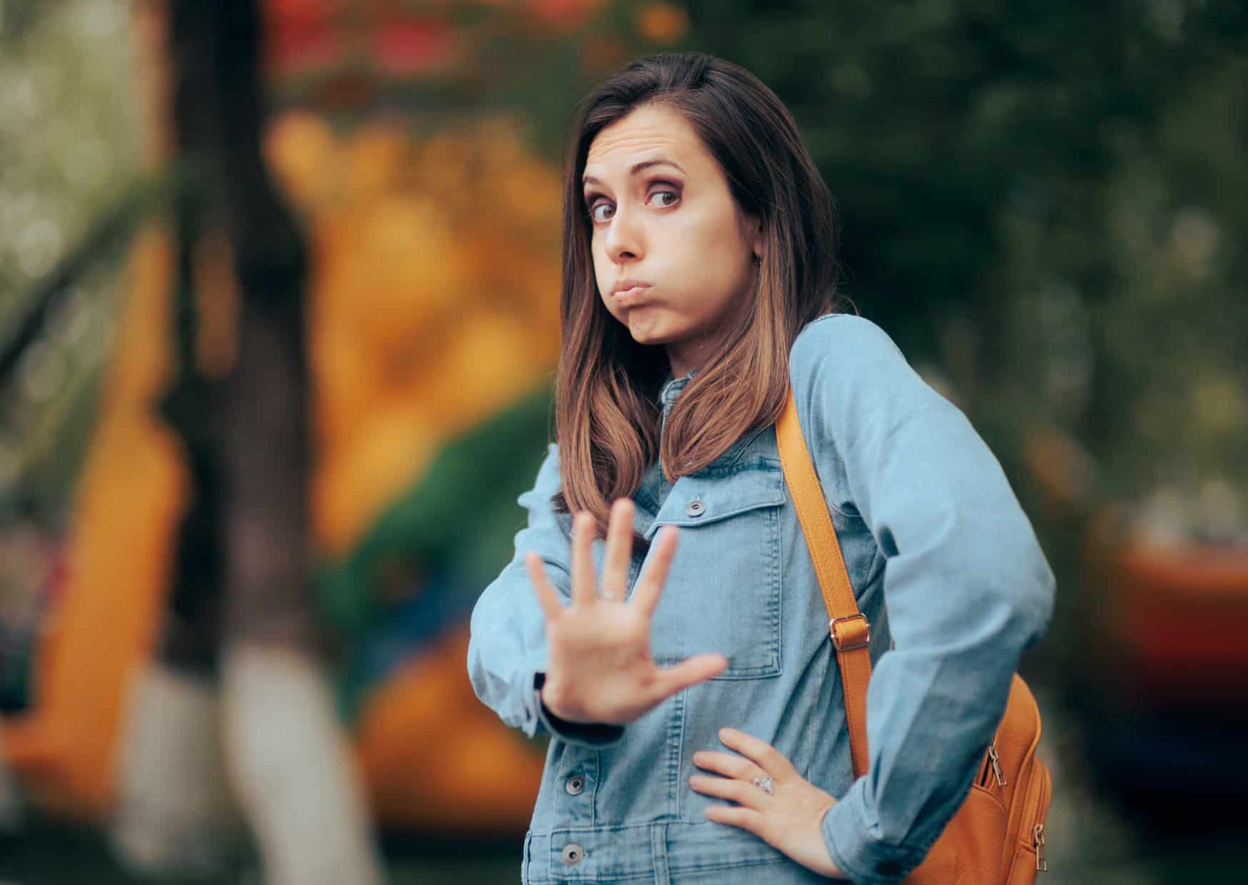 10 Secrets to Understanding European Politeness 7