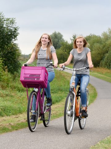 15 Daily European Habits That Would Never Work in America, 15 Unspoken Rules of European Life That Tourists Never Understand