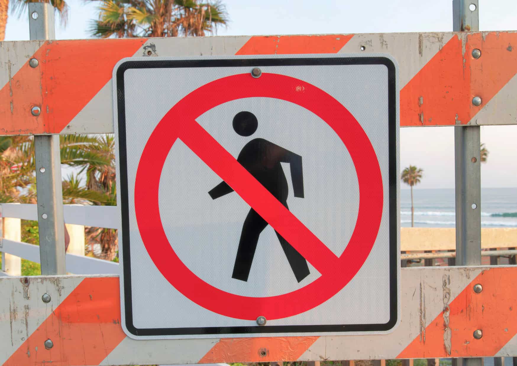 8 Strange Laws Europeans Dont Realize Are Totally Different Abroad 7