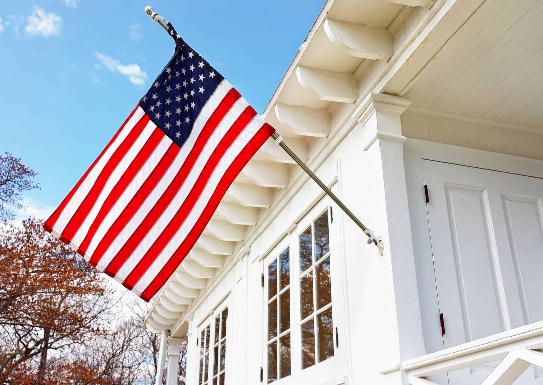 13 American Trends That Europeans Quietly Judge (But Won’t Say to Your Face) 5 Drive Thru 3