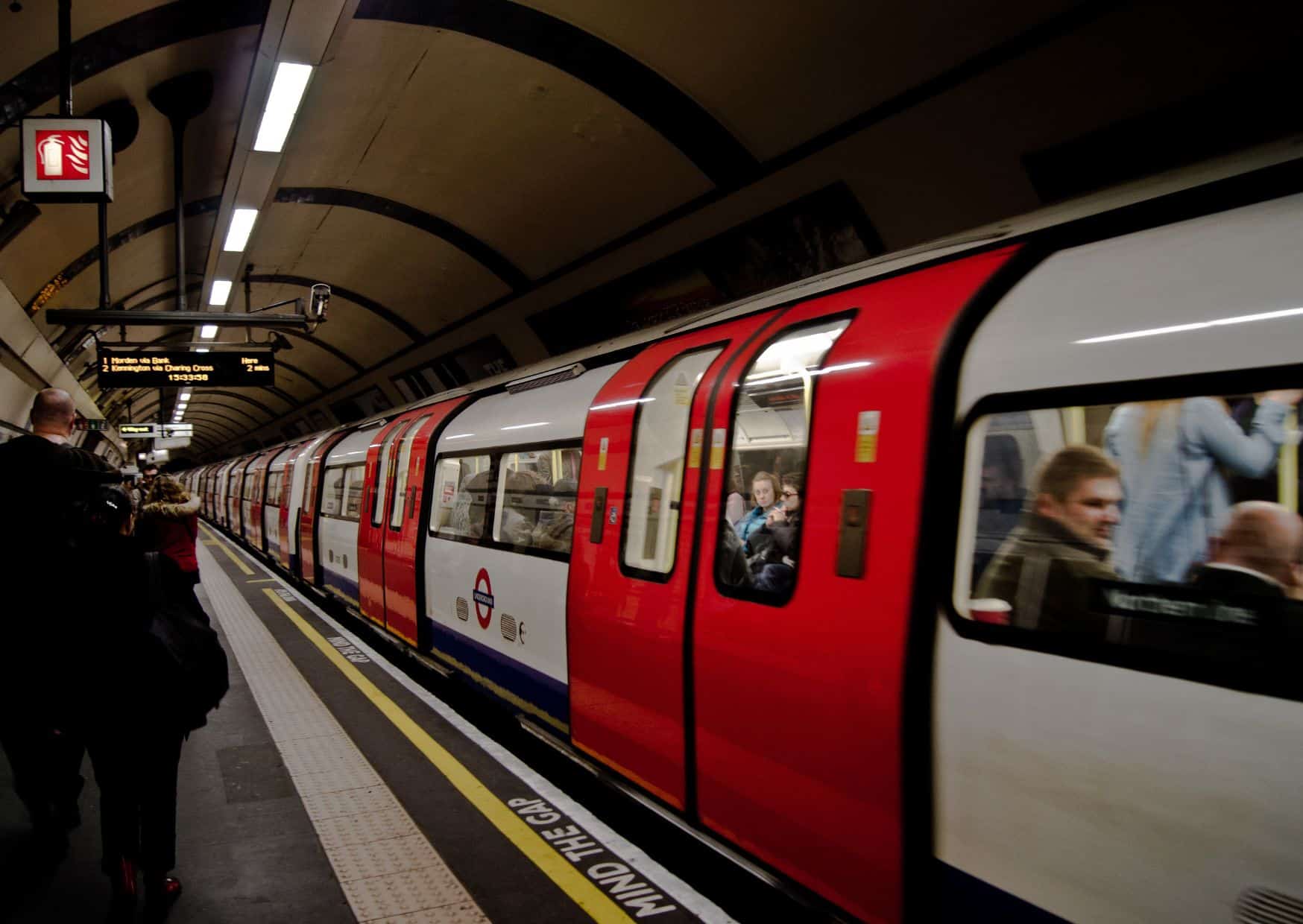 Don’t Do This in London: 15 Things Not to Do in London