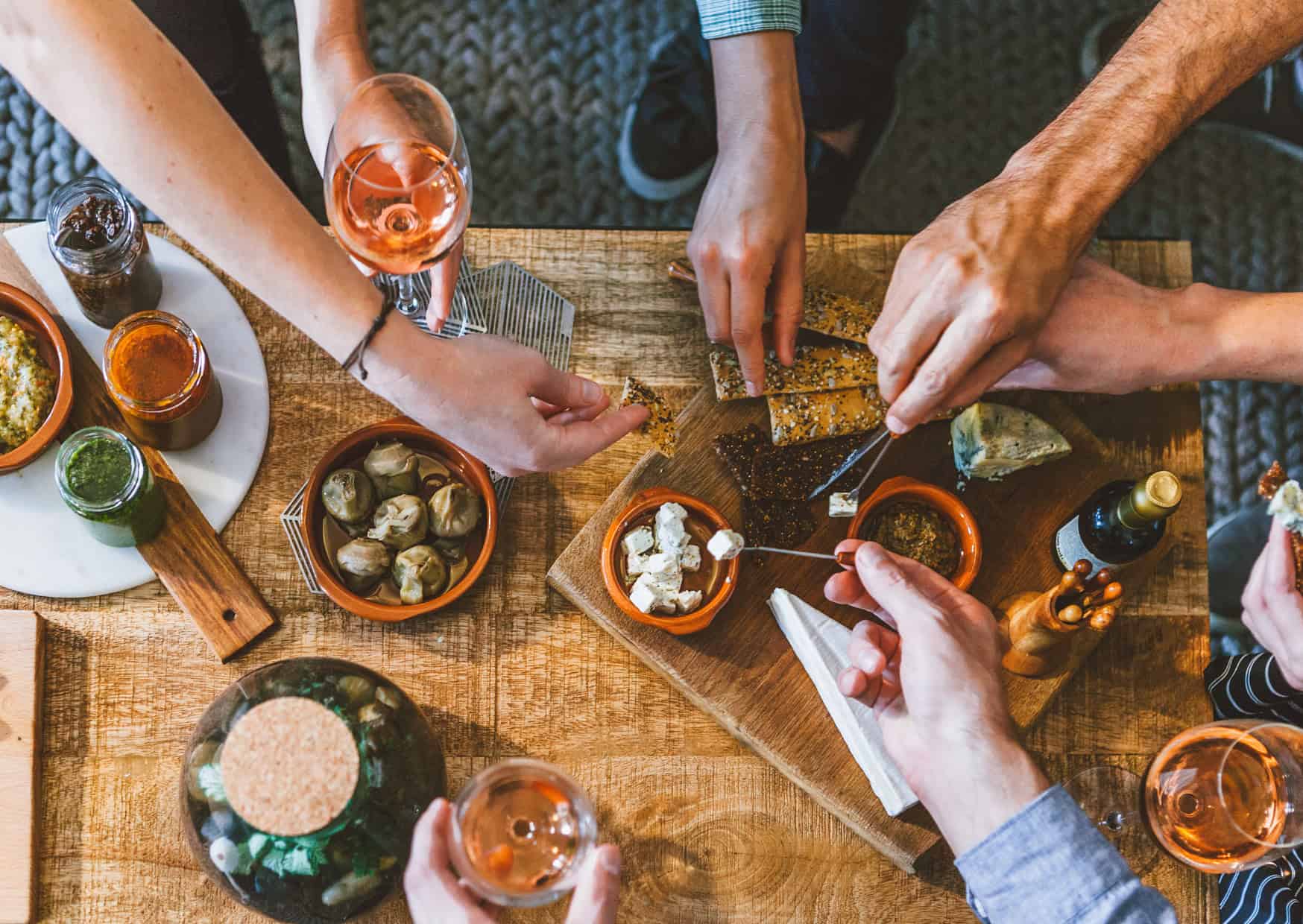 Restaurant Etiquette Rules in Europe 2