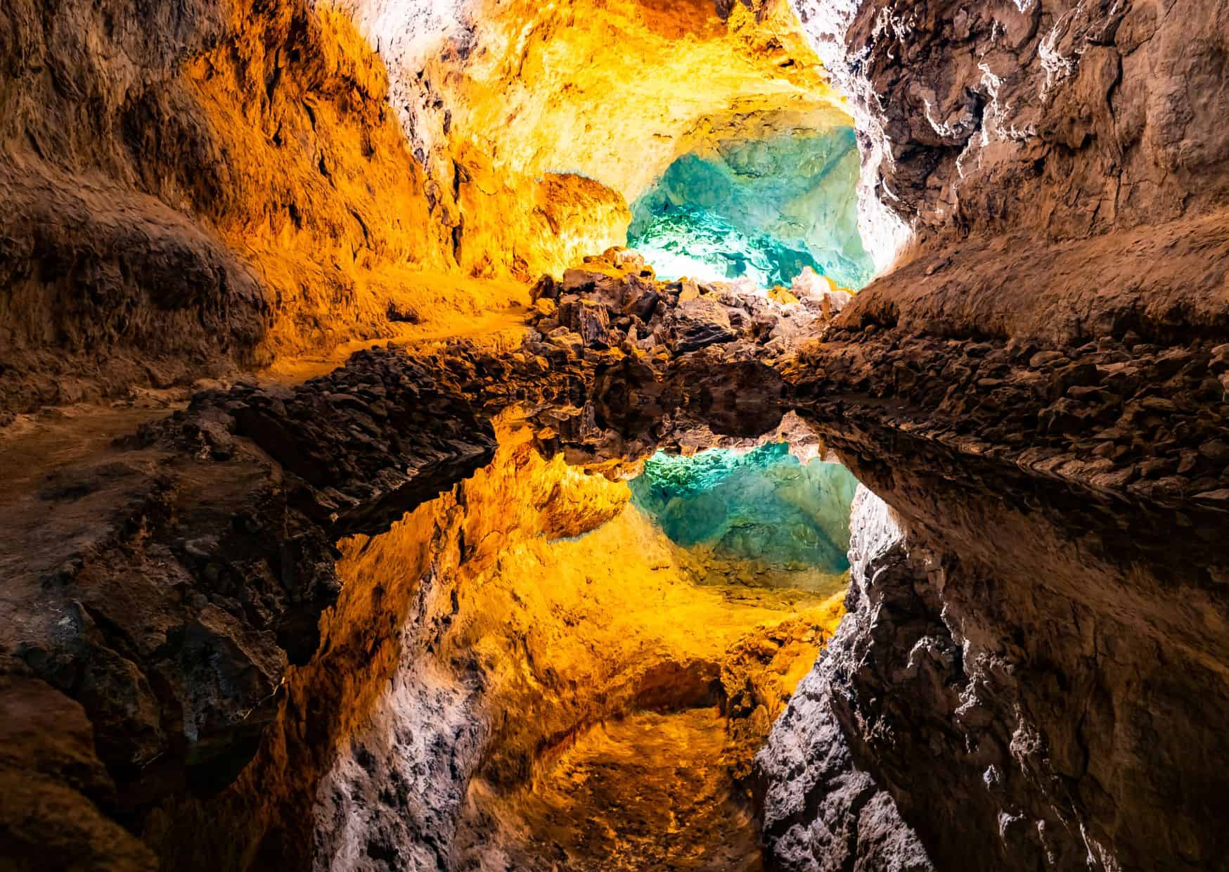 Discover Cueva de los Verdes, Lanzarote