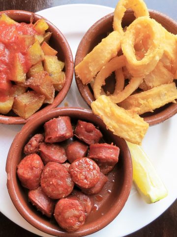 The Hidden Side of Spanish Tapas That Tourists Always Get Wrong (5)