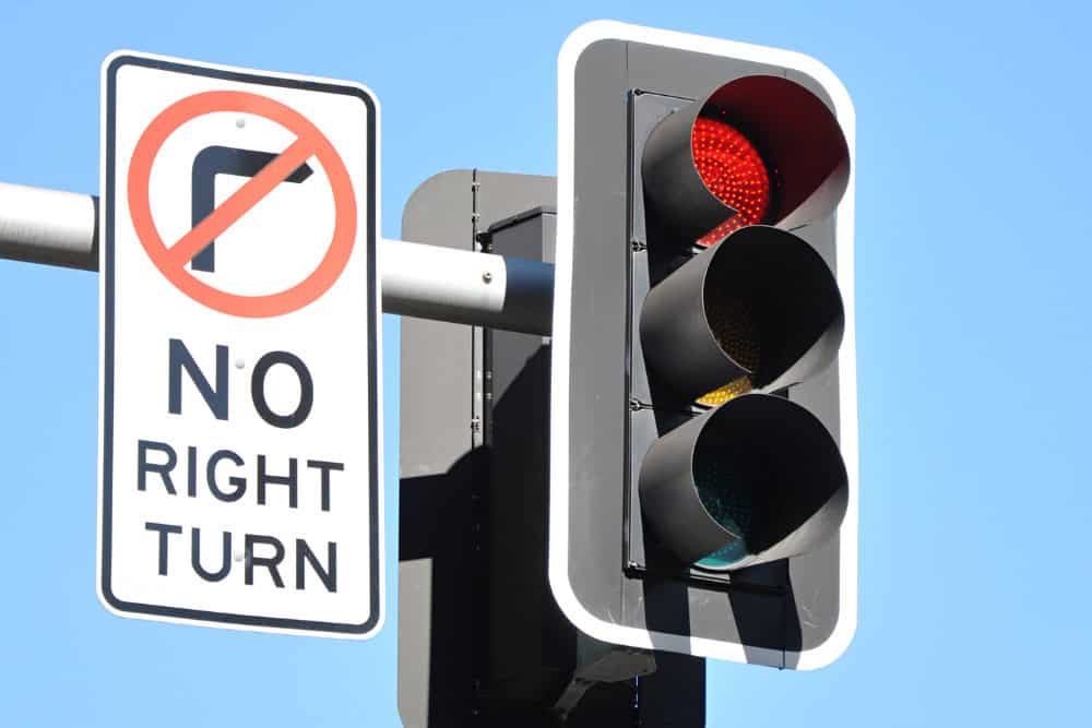 Why Europeans Never Turn Left at These 11 ‘Perfectly Fine American Intersections 3