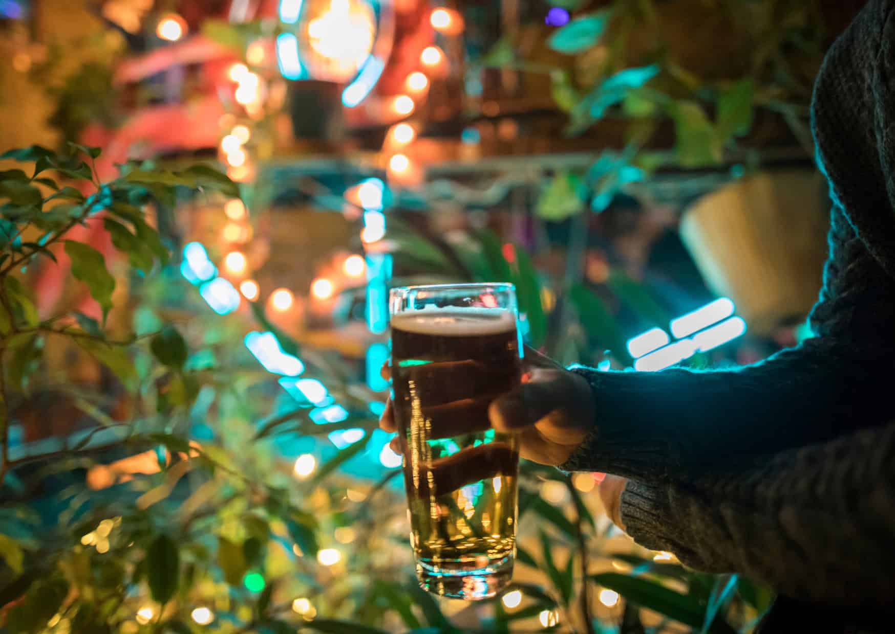 5 Drinking Customs That Baffle Americans Abroad 3