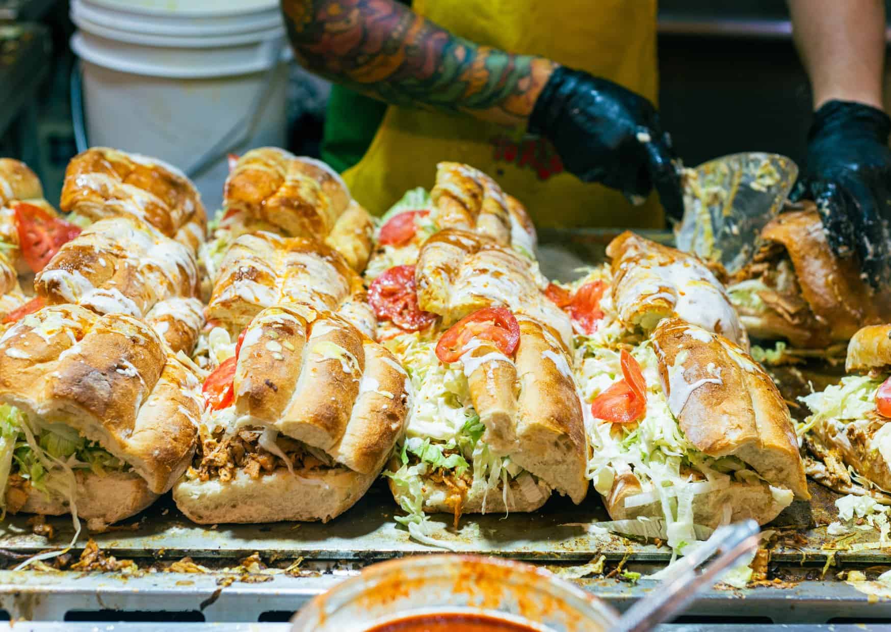 7 Things About Mexican Dining That Confuse American Tourists 5 7 Dining Shocks That Catch Americans Off Guard in Mexico 5