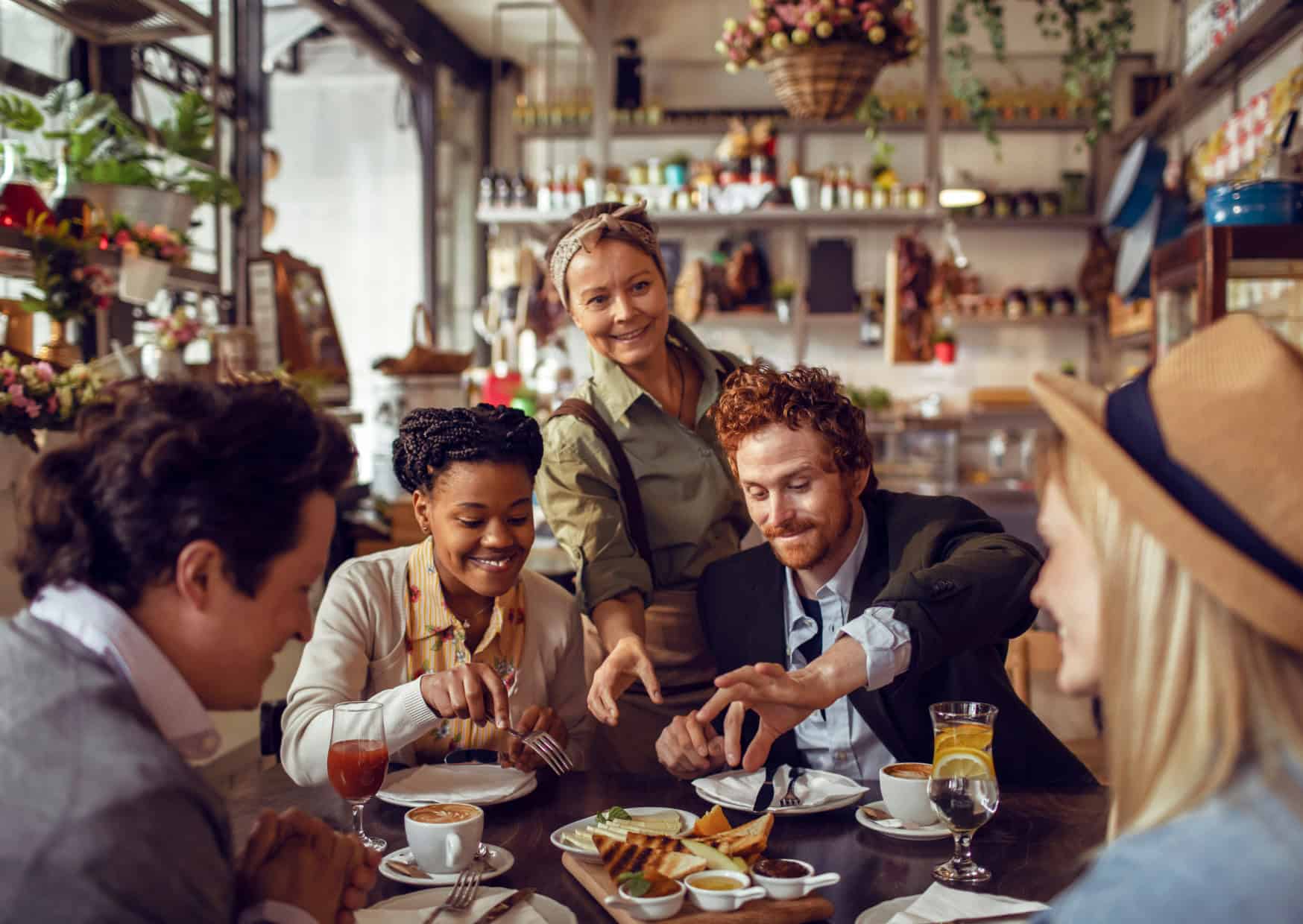 7 Dining Surprises Americans Face Worldwide 2