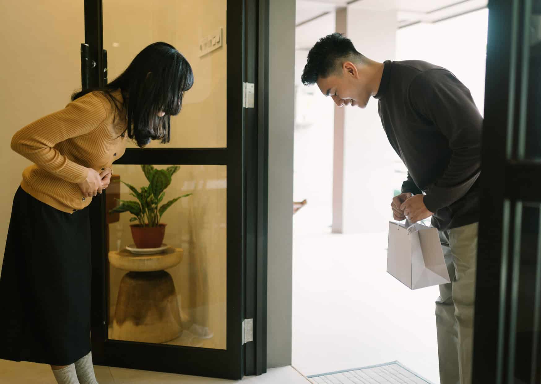 From Shoes to Silence: 8 Social Rules That Surprise Americans in Asia 2 8 Social Rules That Shock Americans in Asian Cities 2