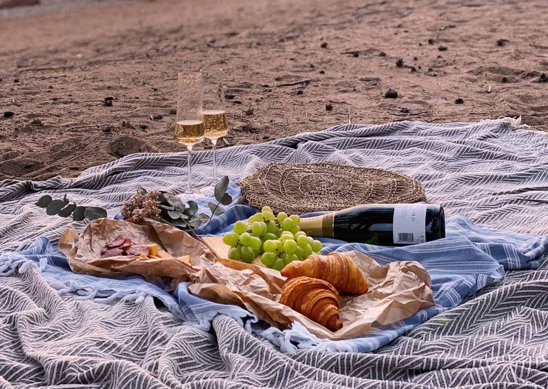 9 European Beach Habits That Shock First Time Tourists 4