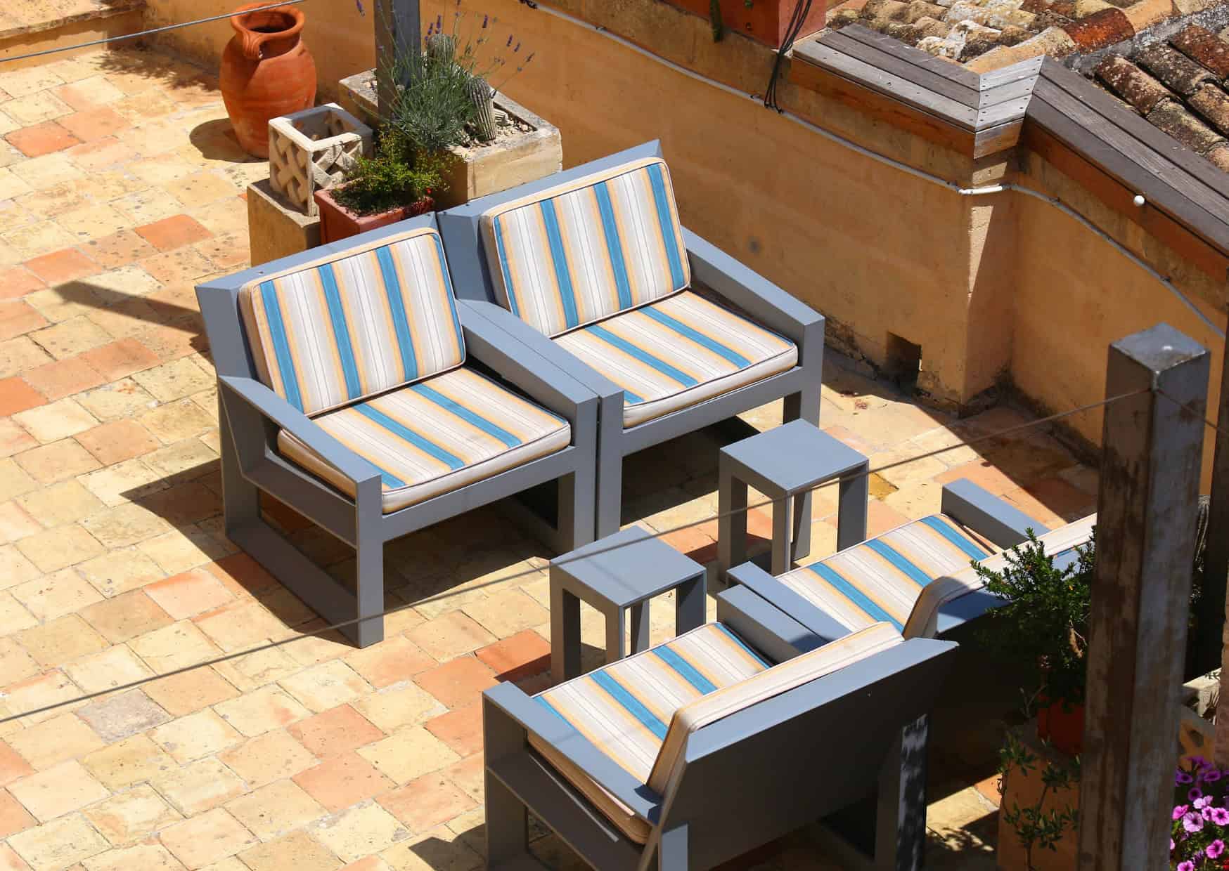 Beach Etiquette Wars 9 Coastal Customs That Divide European Countries 4