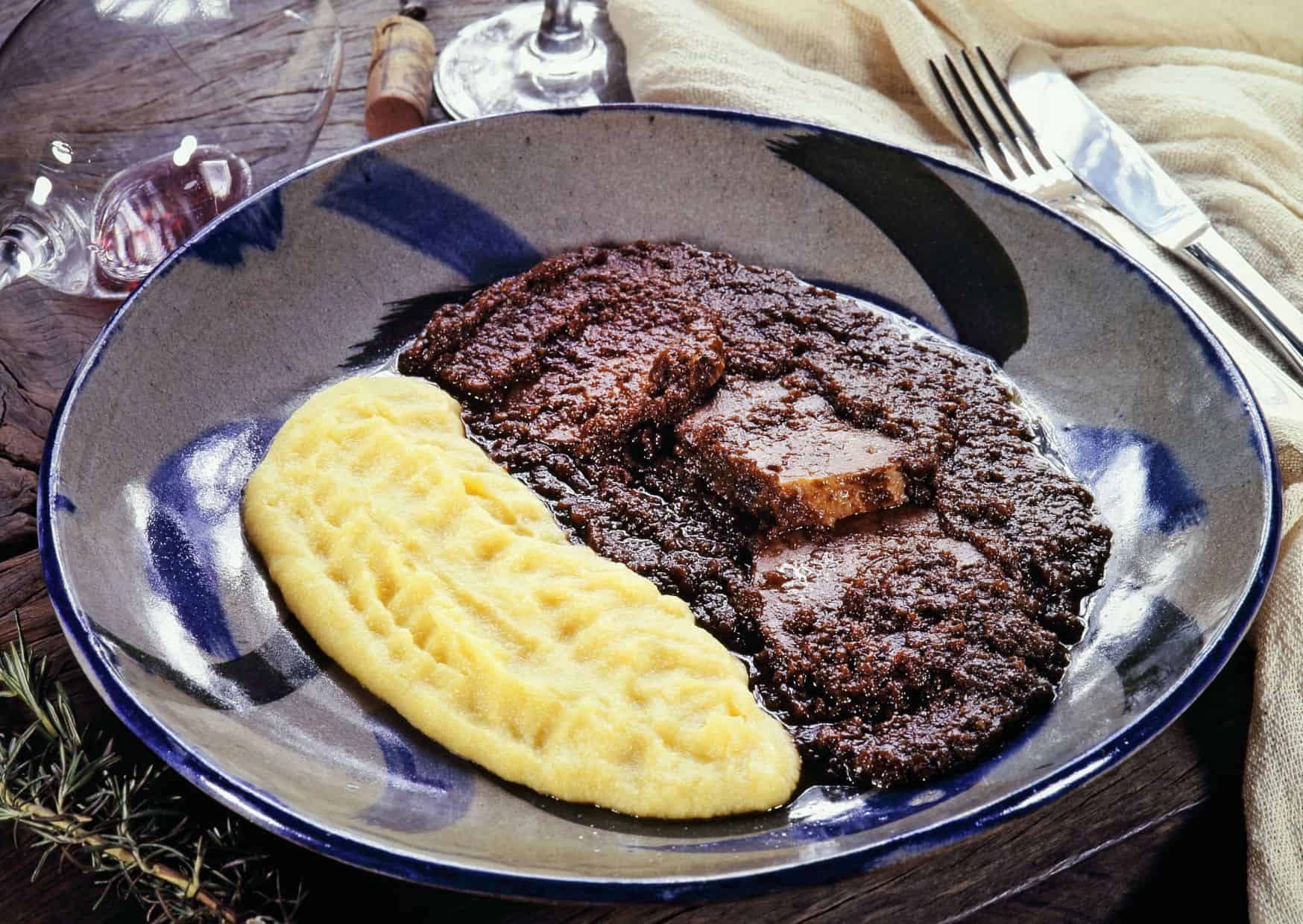 How to Make Italian Brasato al Barolo (Recipe Guide)