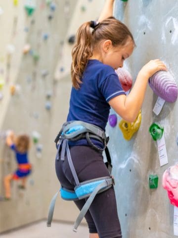 Why European Parents Let Their Kids Do These 13 'Dangerous' Things