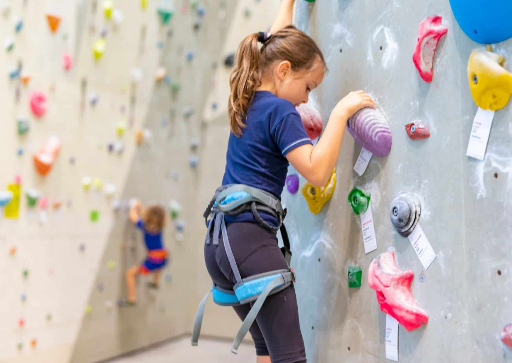 13 ‘Dangerous’ Things European Parents Let Their Kids Do That Leave Americans Horrified 6 Playground 3