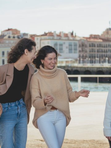 Why Spanish People Aren’t Befriending You