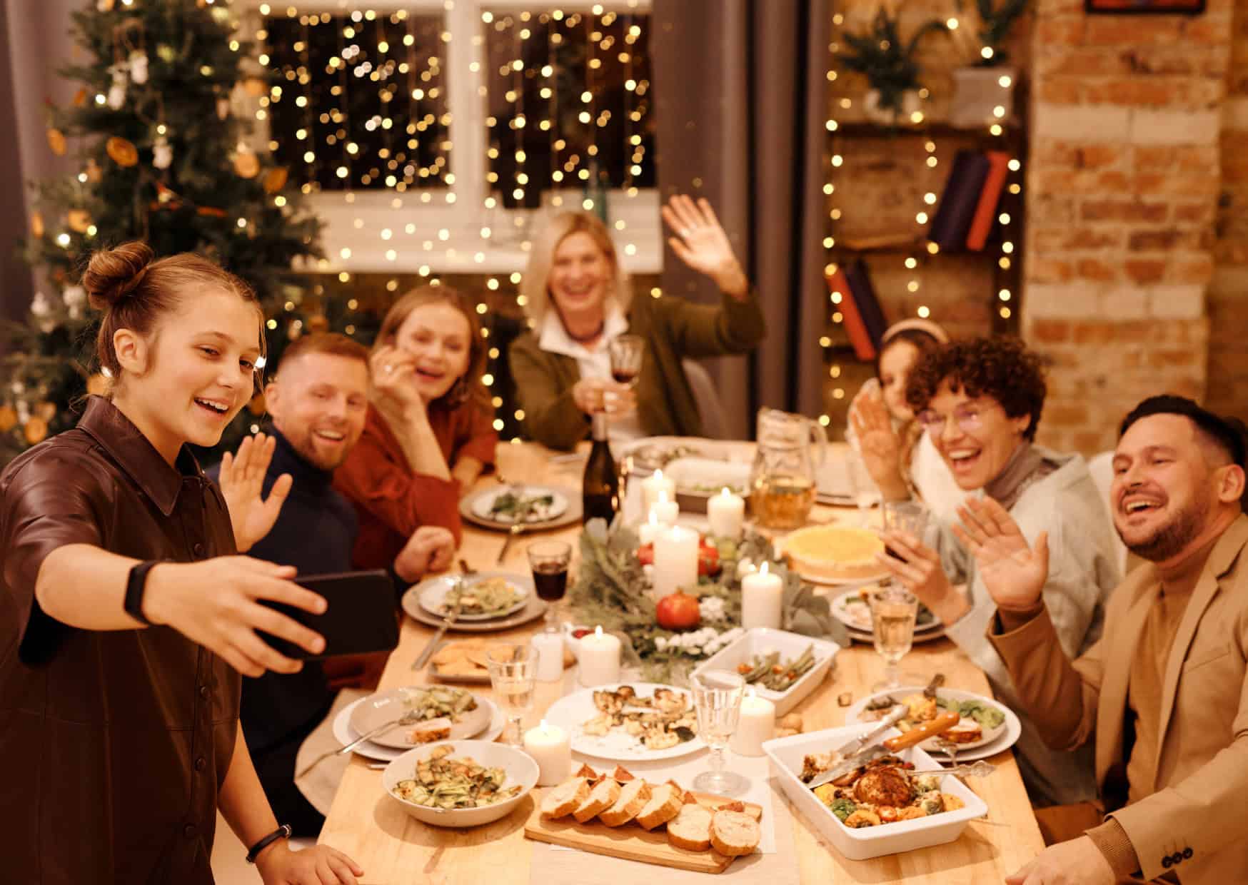 9 Table Manners Europeans Judge Americans For Breaking 8