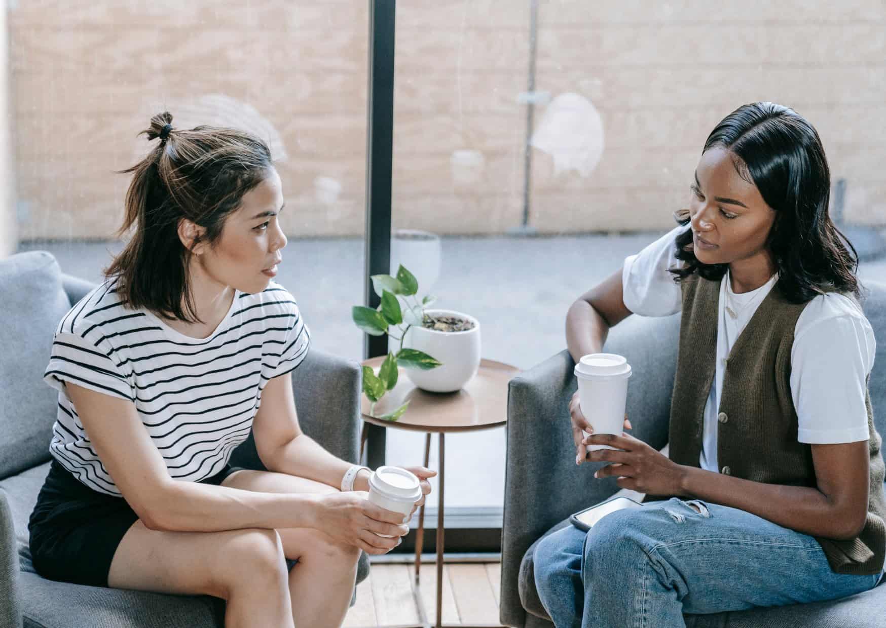 9 Unspoken Conversation Rules Europeans Swear By (But Tourists Don’t Know) 6 9 Unspoken Conversation Rules Europeans Follow 8