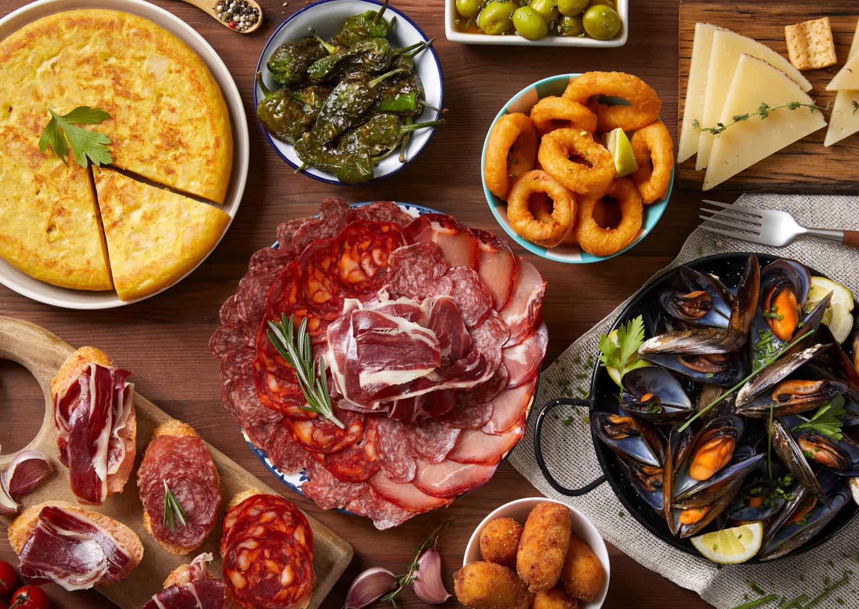 Spanish Families Have Dinner for a Week 2