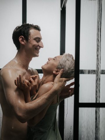 The European Shower Habit That Americans Find Completely Backwards (4)