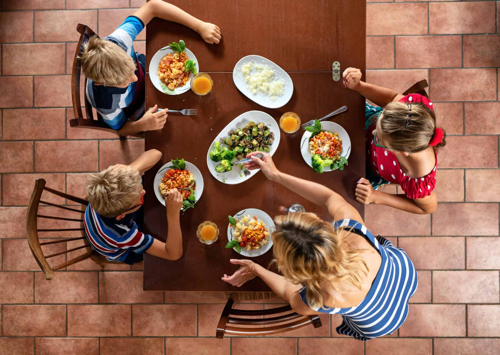 The Real Reason Europeans Dont Small Talk With Strangers