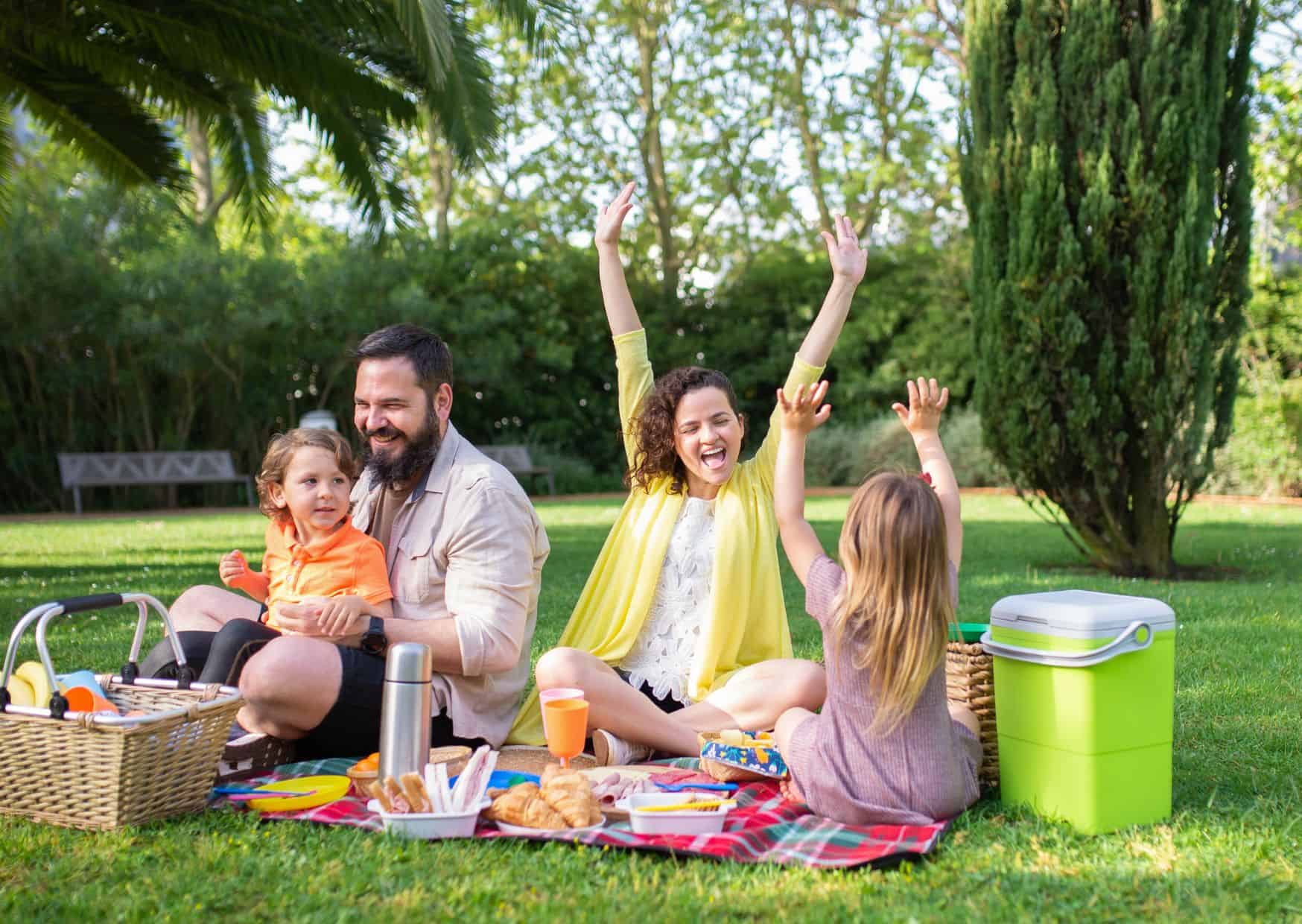 10 French Dress Code Shocks That Surprise Most Americans 3 Van Life 9