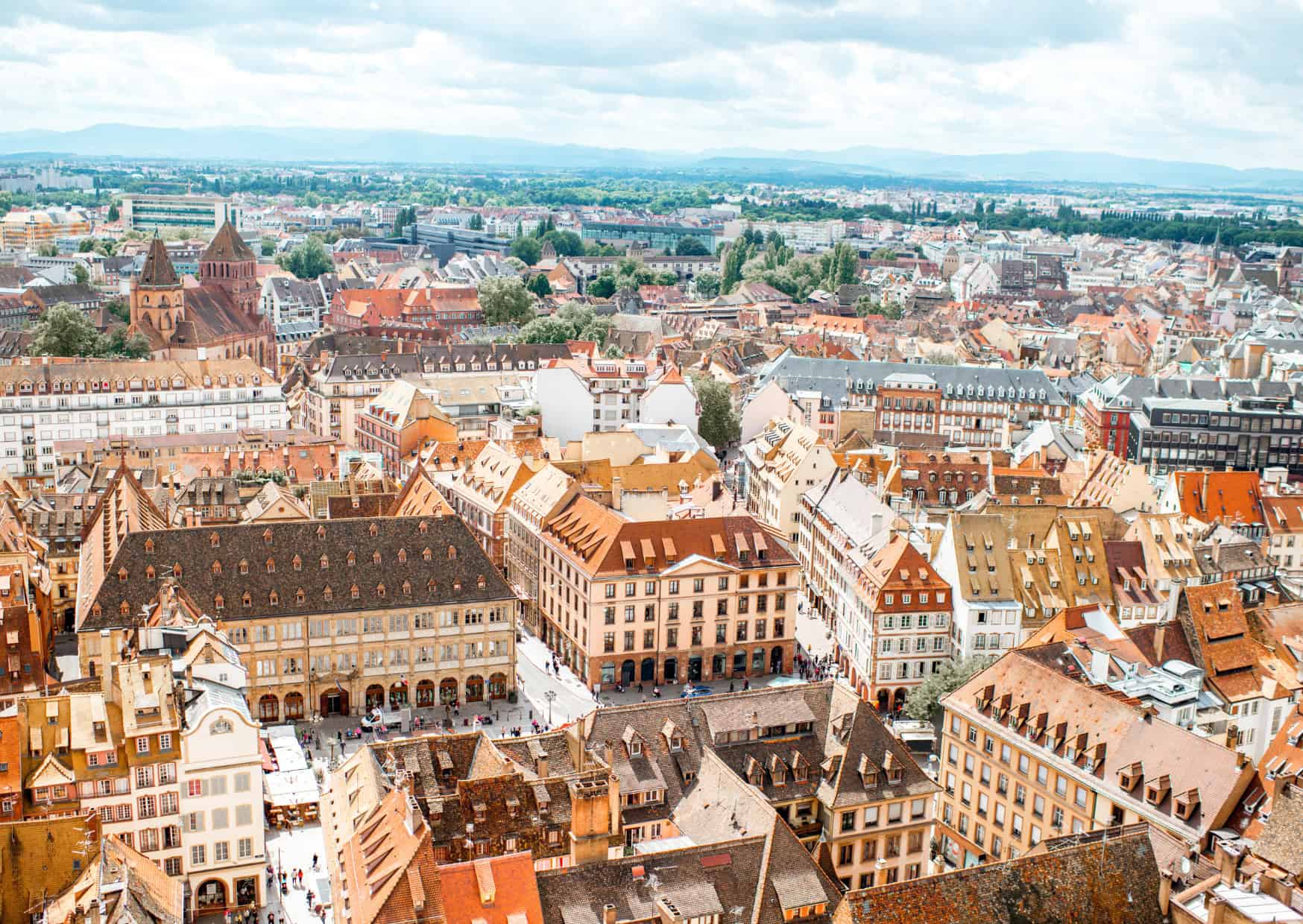 Why European Cities Are Designed for Walking 8