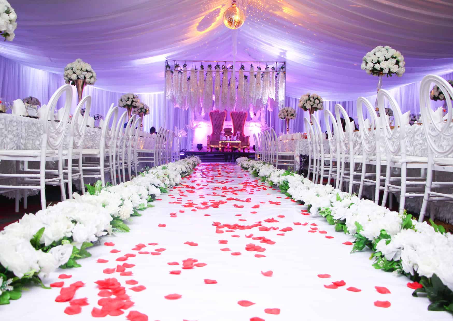 Why Europeans Think These American Splurges Are Actually Stupid 4