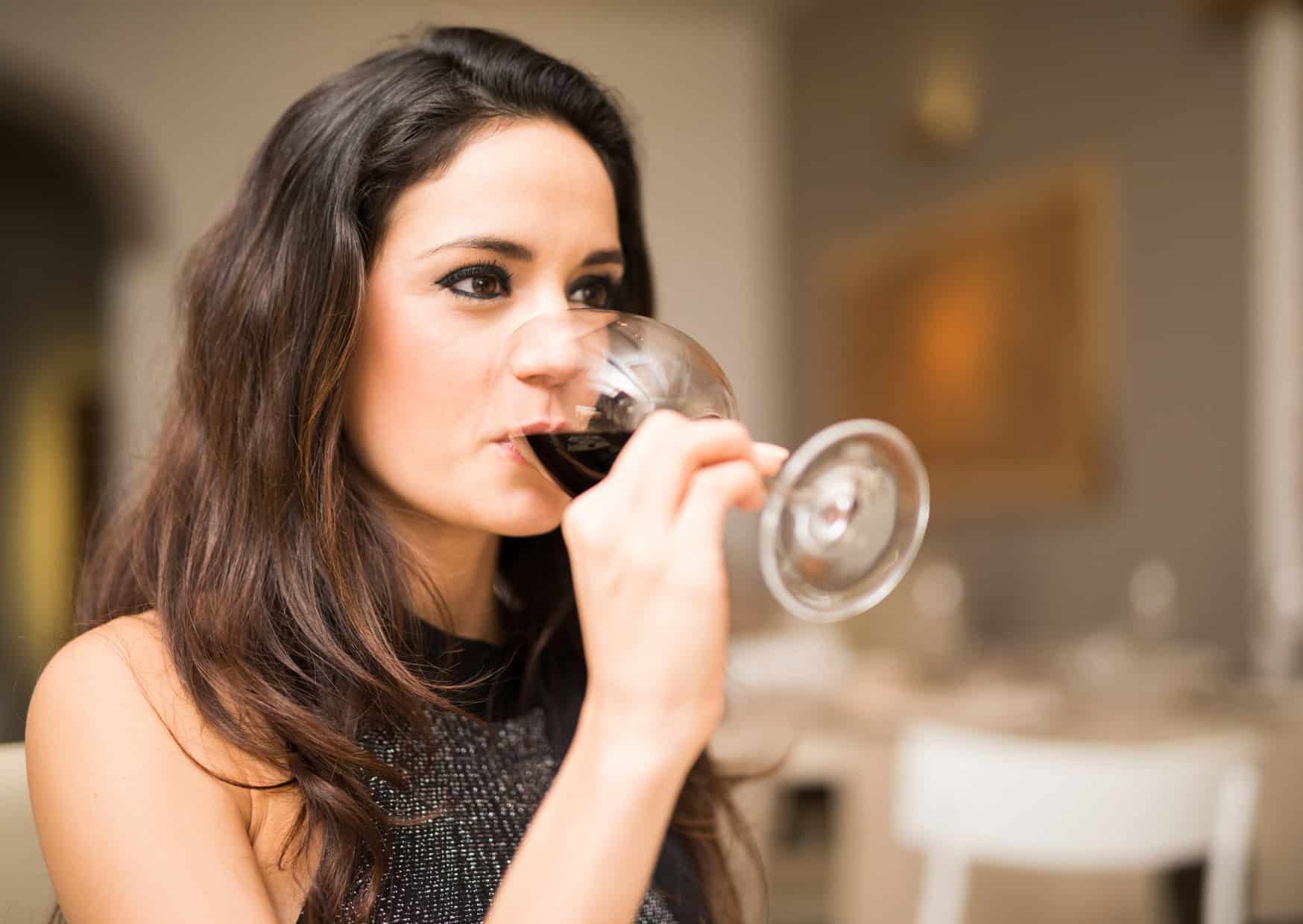 Why Mediterranean People Never Drink Water With Meals 2