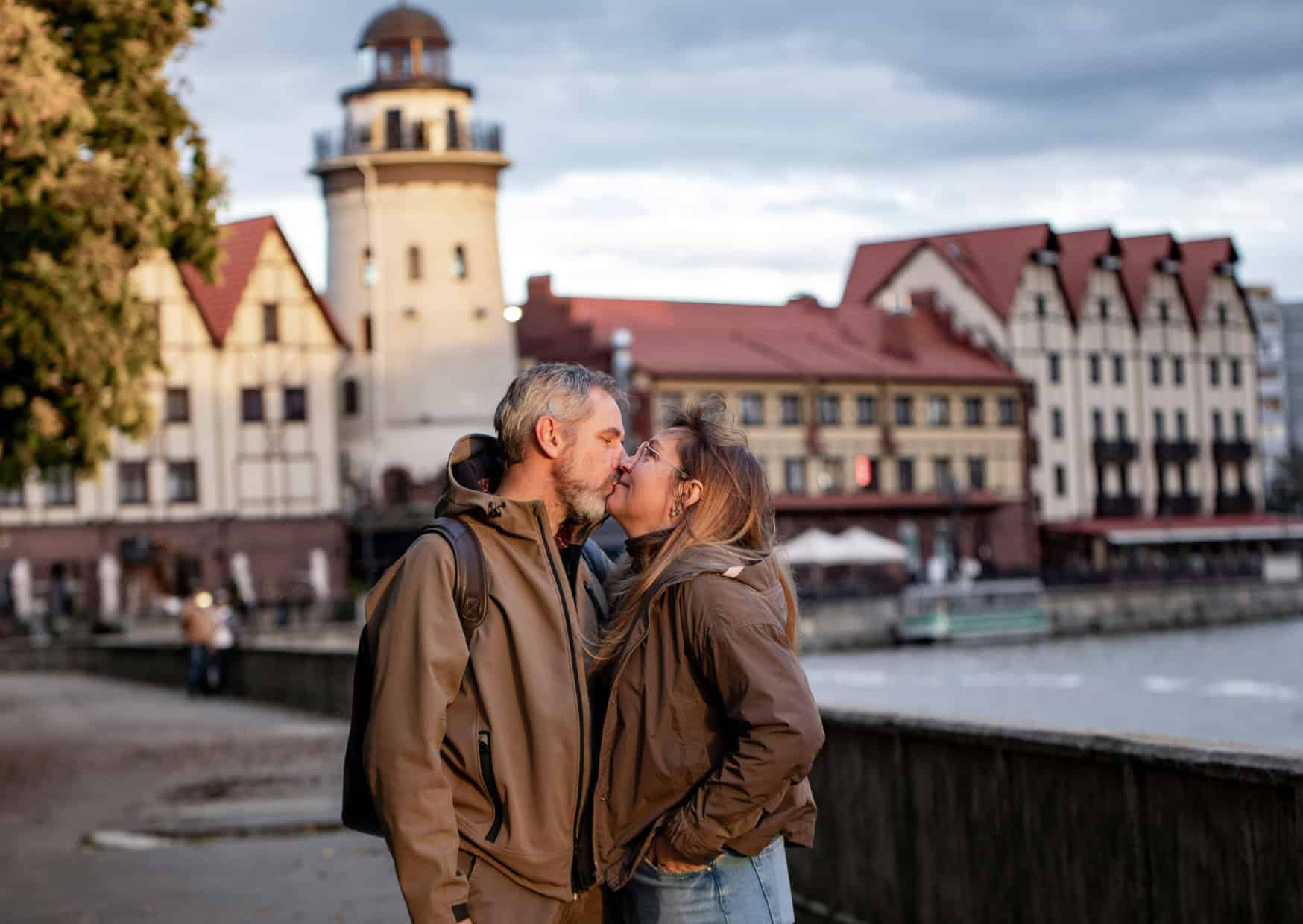 The Dating Rule Europeans Swear By (That Americans Find Impossible) 1 Dating Rule Europeans Follow