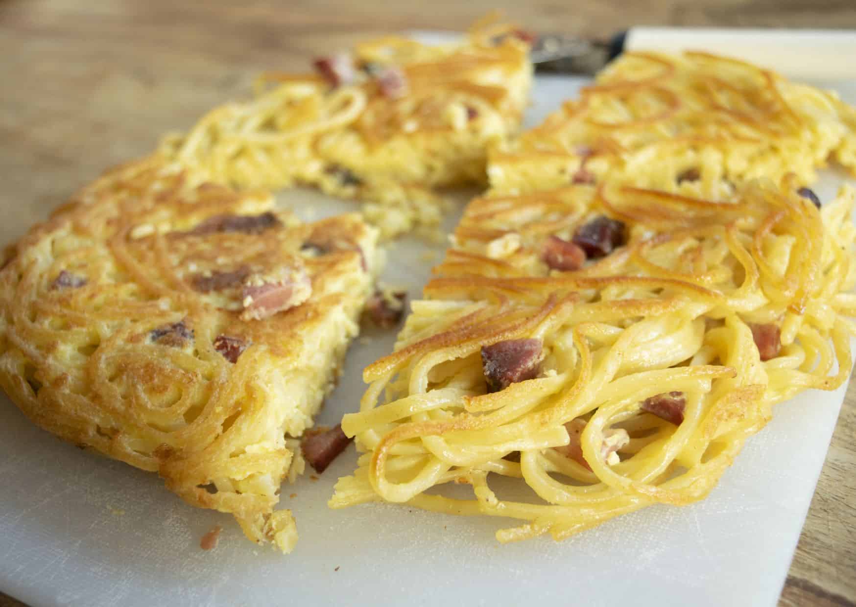 15 Italian Recipes Nonna Makes That Tourists Never Discover 3 Frittata di Pasta