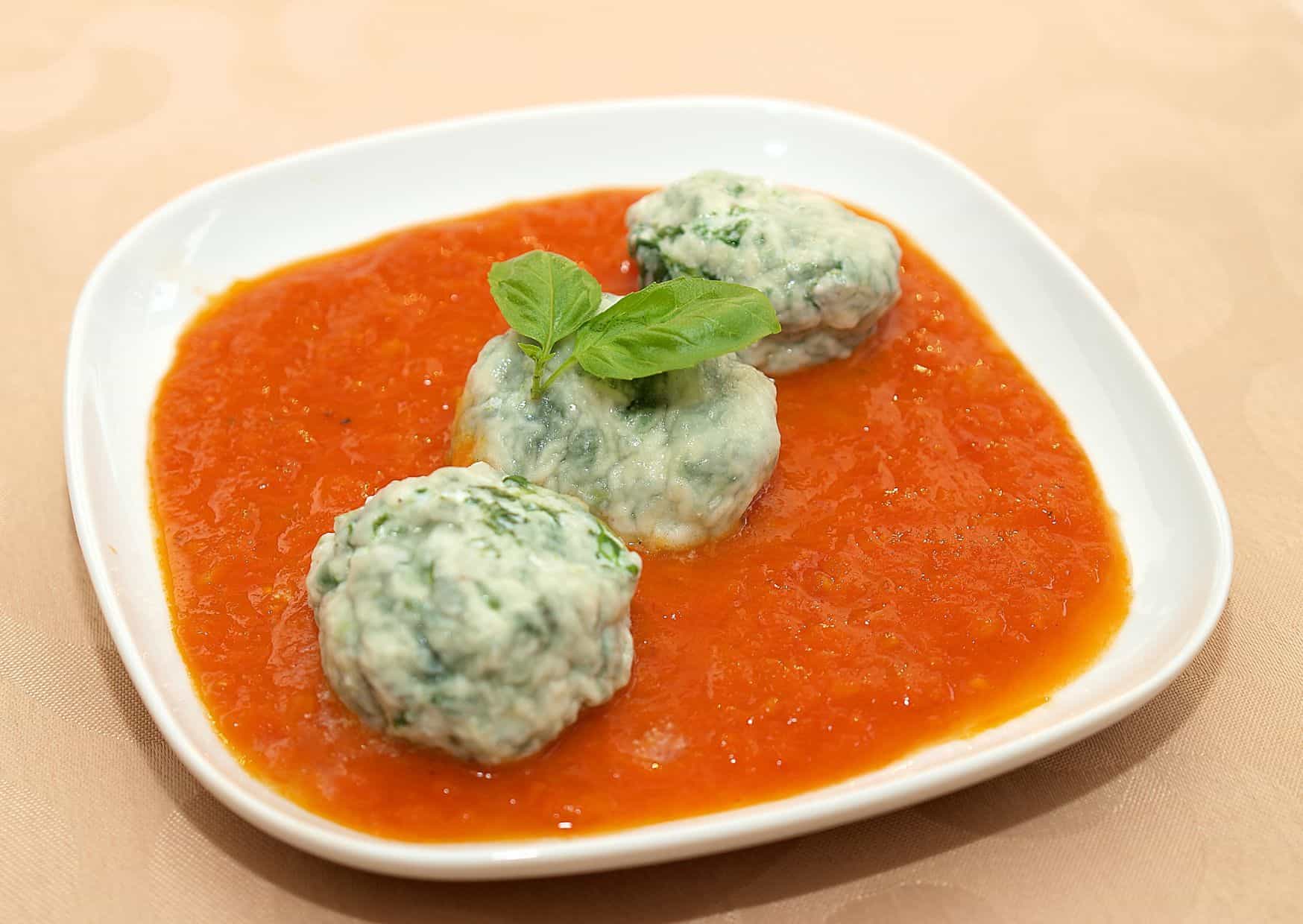 15 Italian Recipes Nonna Makes That Tourists Never Discover 9 Gnudi