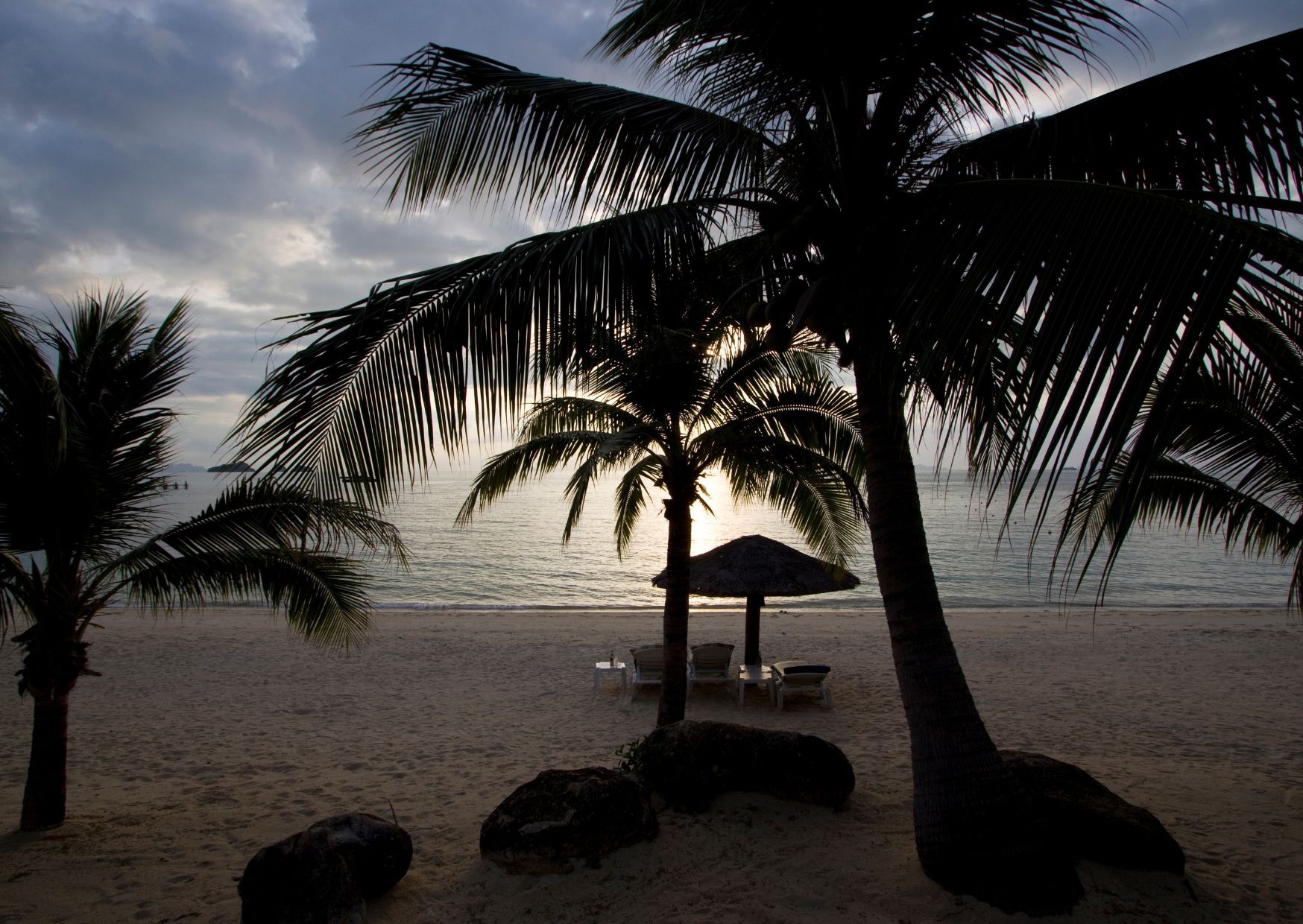 Forget Bora Bora: The Cheaper Destinations Travelers Choose Instead of Bora Bora 13 Portugal 52