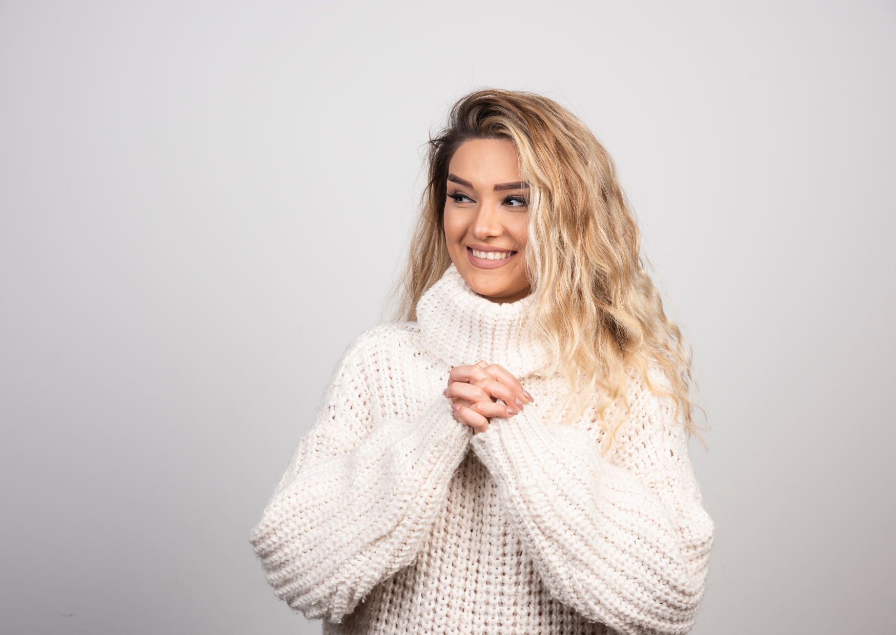 Why Europeans Completely Change Their Wardrobes Every Season 2