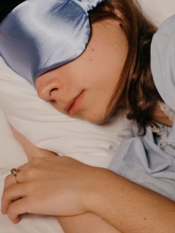 9 Travel Accessories Europeans Swear By (That Most Americans Don’t Even Know Exist)