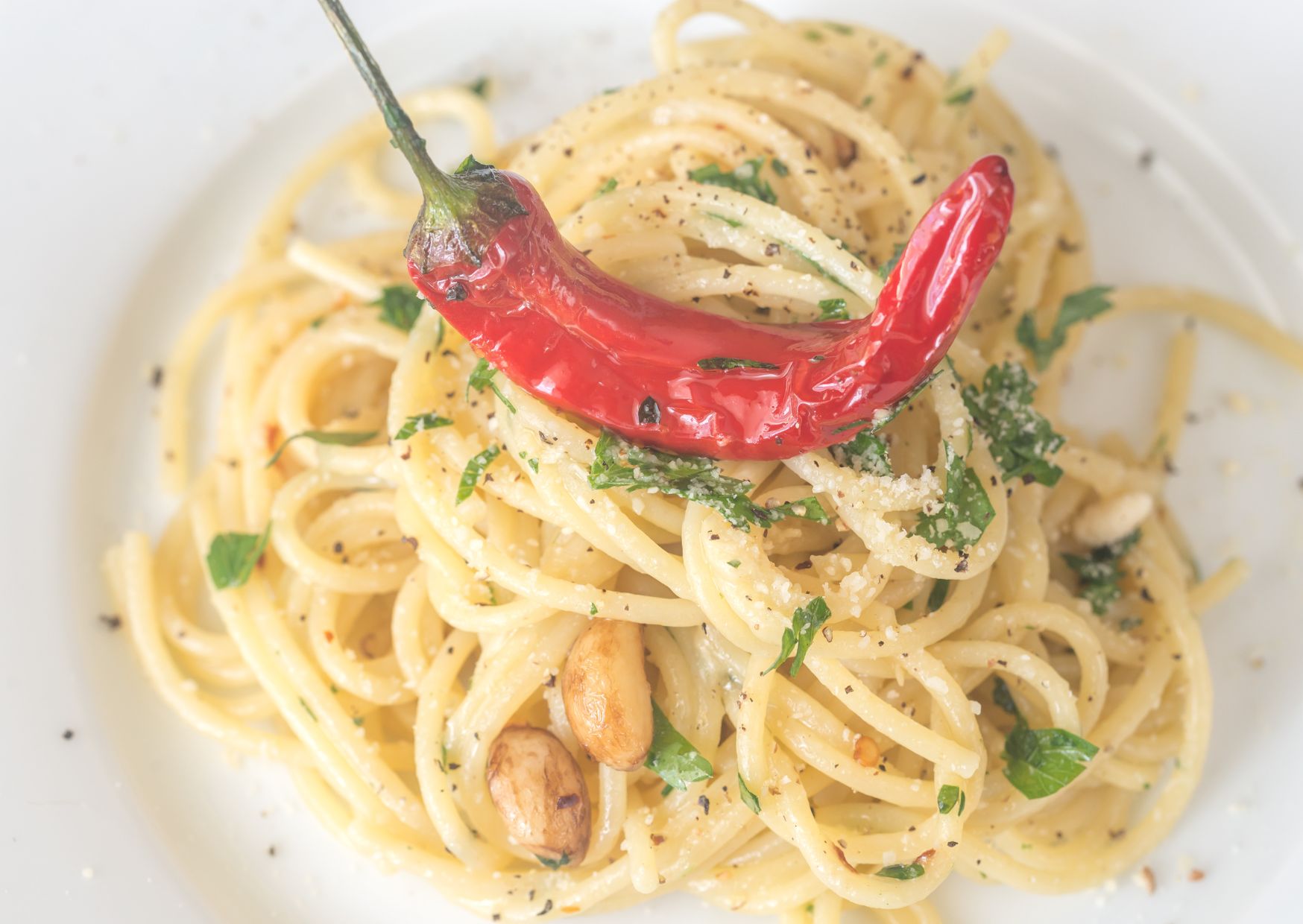 Why Aglio, Olio e Peperoncino Is Italy’s Most Important Pasta 4 Nonna’s Spaghetti Aglio, Olio e Peperoncino (Recipe Guide)