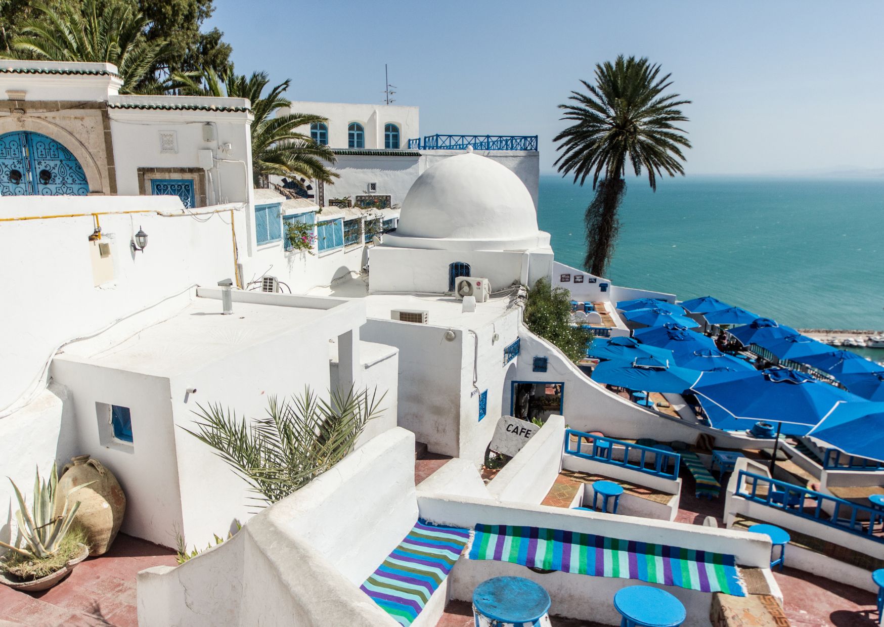 12 Dreamy Destinations That Look Ultra-Luxury (But Are Shockingly Affordable) 7 Sidi Bou Said
