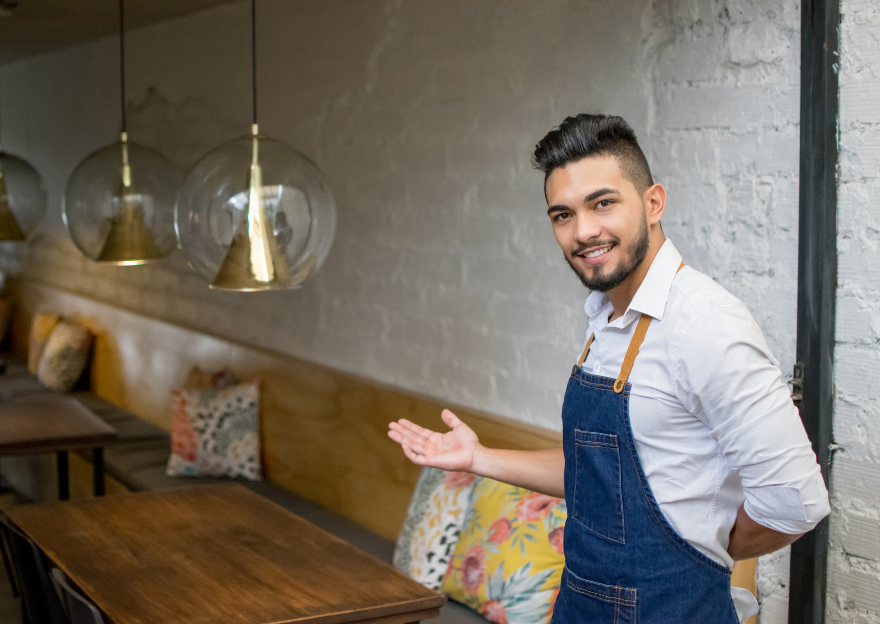 The Restaurant Signal Europeans Use That Gets Them Better Service