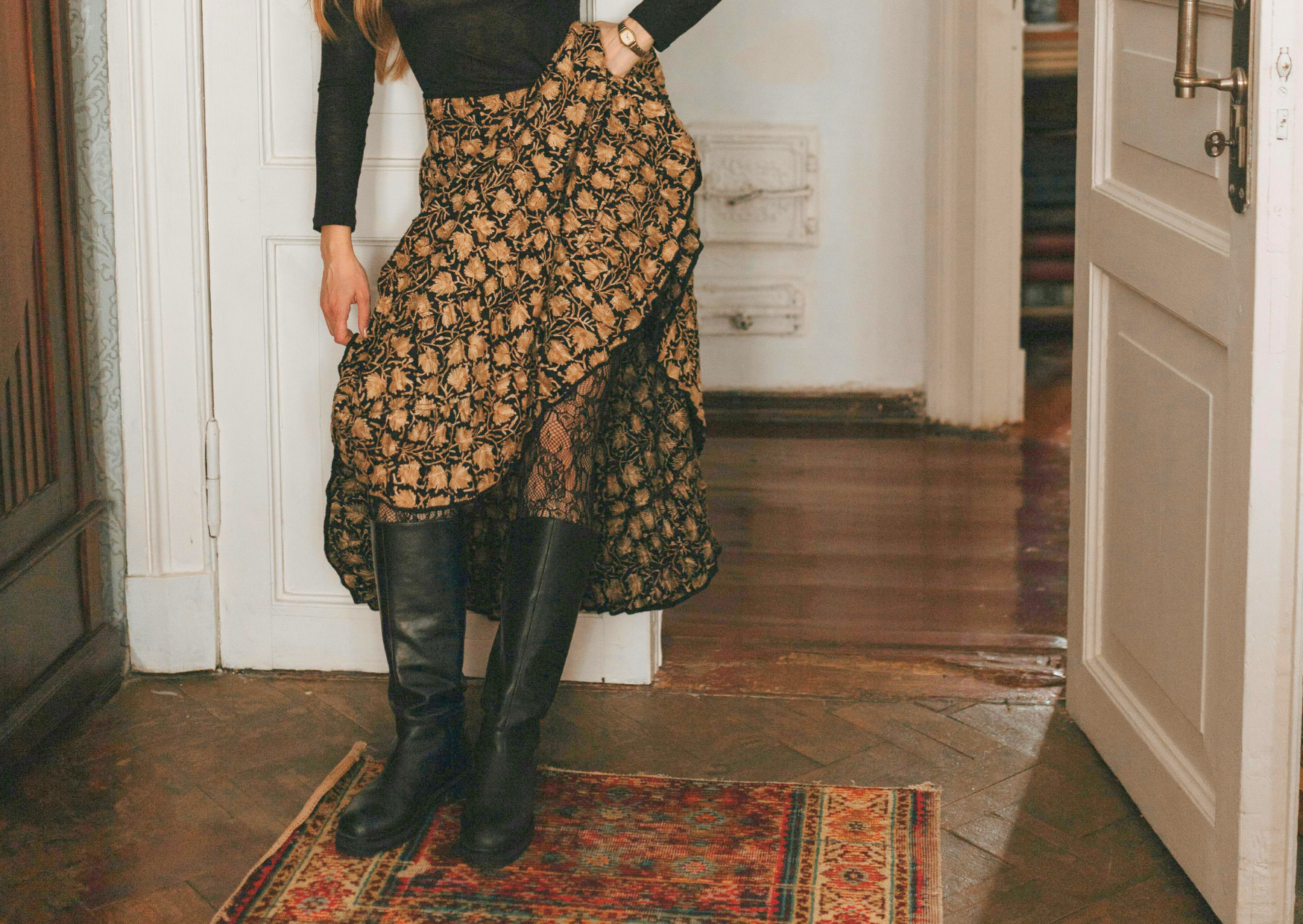 9 Wardrobe Staples French Women Own That American Women Would Never Buy 6 Wardrobe Staples French Women Own 6