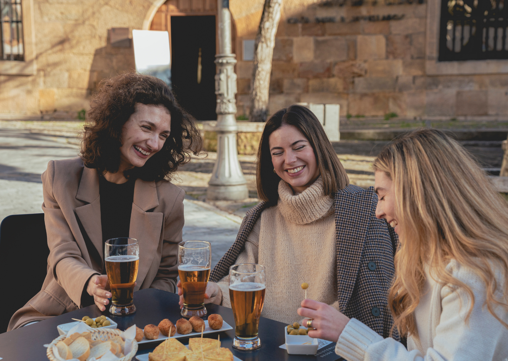 Why Spanish People Find These Normal American Greetings Deeply Offensive 3 Why Spanish People Find These Normal American Greetings Deeply Offensive 4