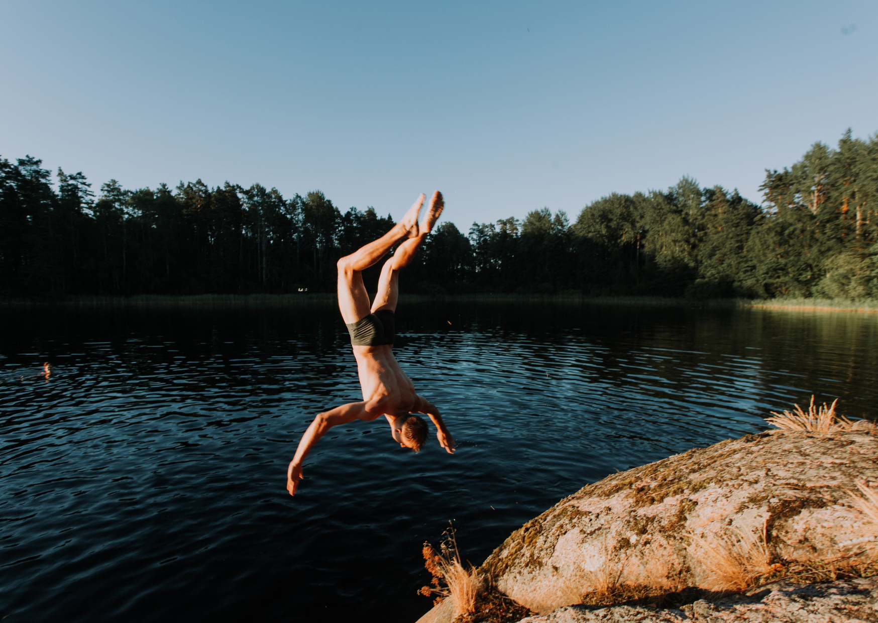 9 European Body Practices That Would End American Life Insurance Policies