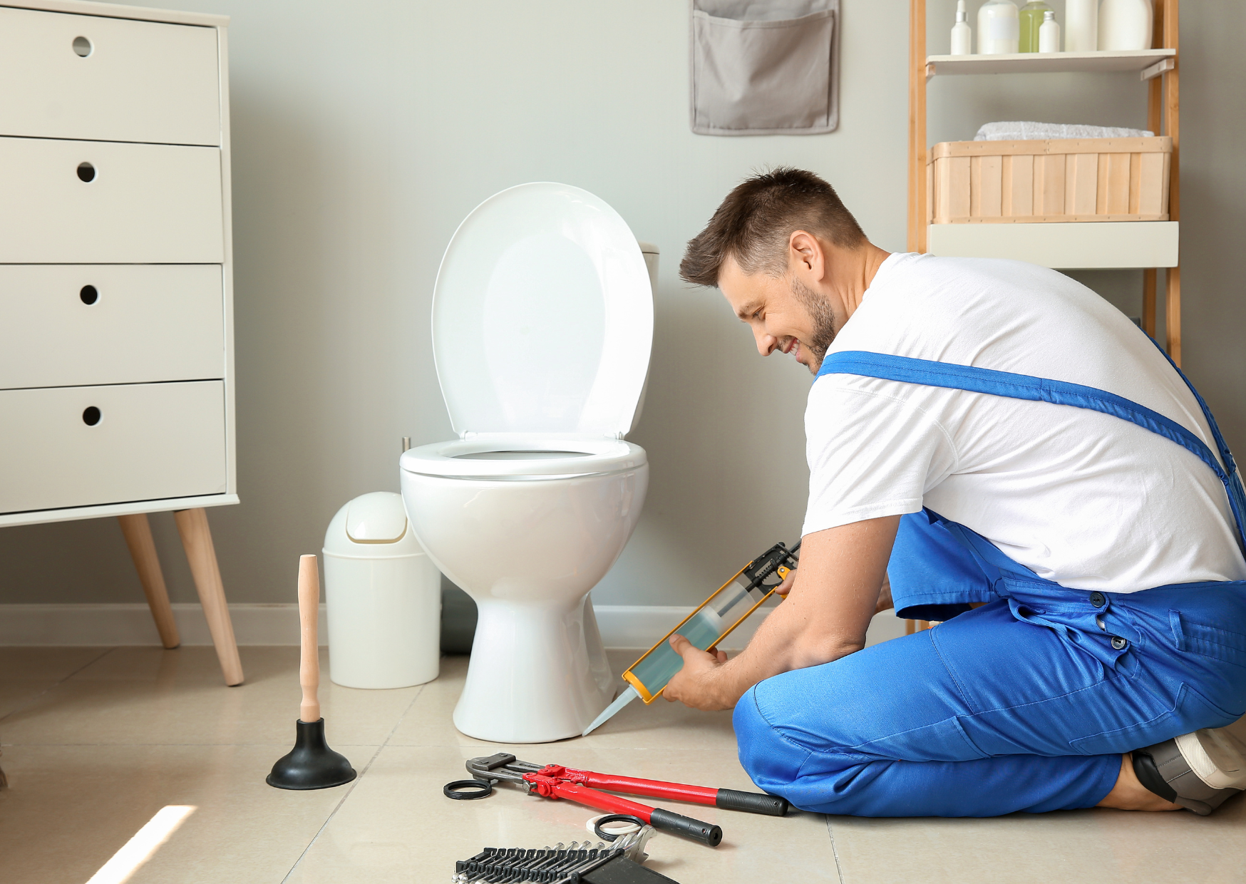 Bathroom Emergency Spanish People Handle