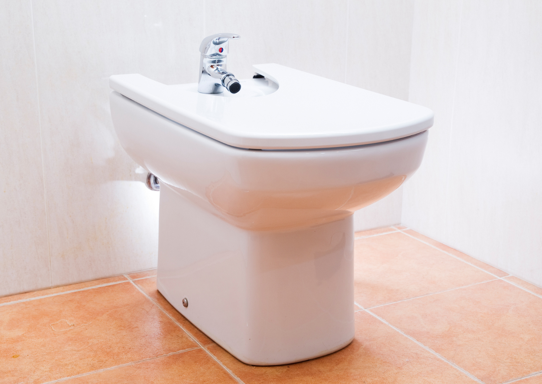 Bathroom Habit Spanish People Follow That Americans Find Deeply Revolting 4