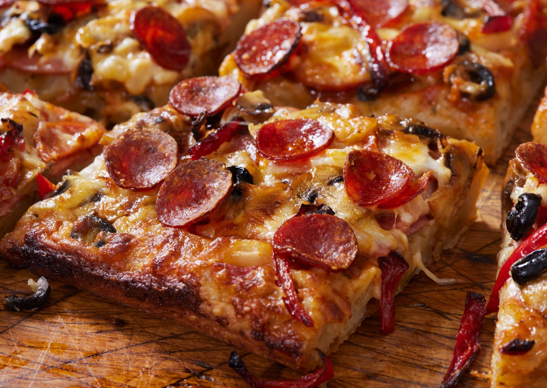 The World’s Most Overrated Foods When Traveling (And What to Eat Instead) 6 Detroit style or New Haven style pizza