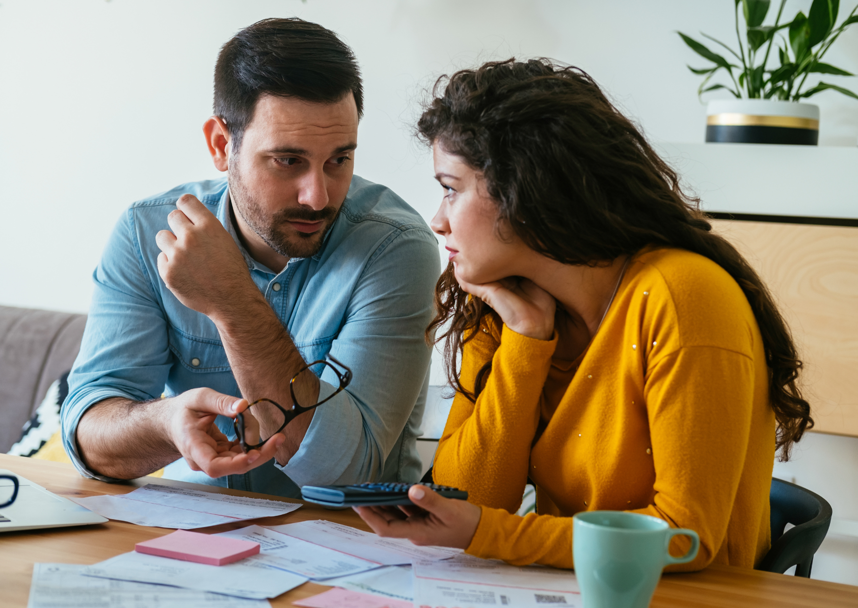 Why Mediterranean Couples Argue Loudly (And Love Even Louder): The Relationship Habit Americans Misread