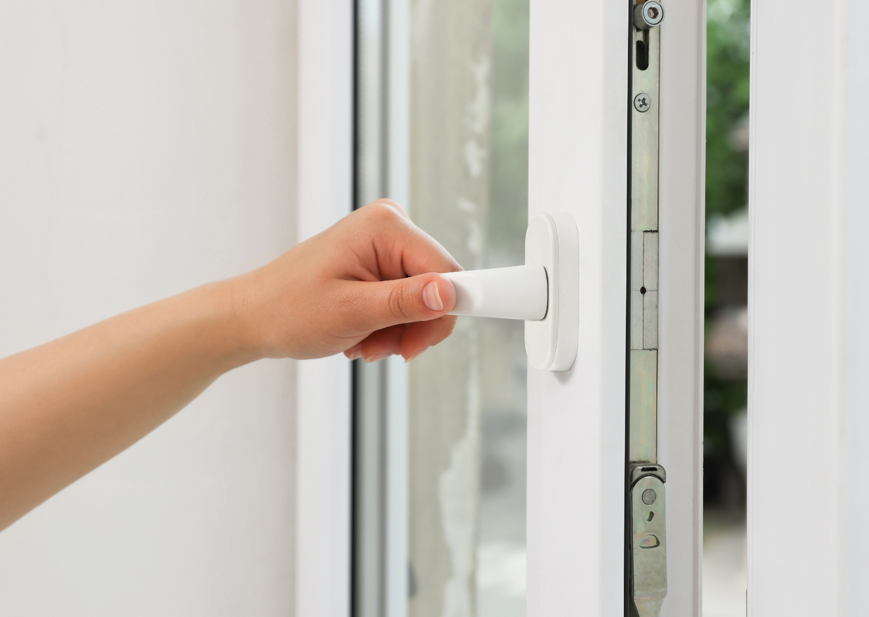 The Hygiene Difference Between Spain and the U.S. That Shocks Tourists 2 Morning Hygiene Spanish People Skip 3